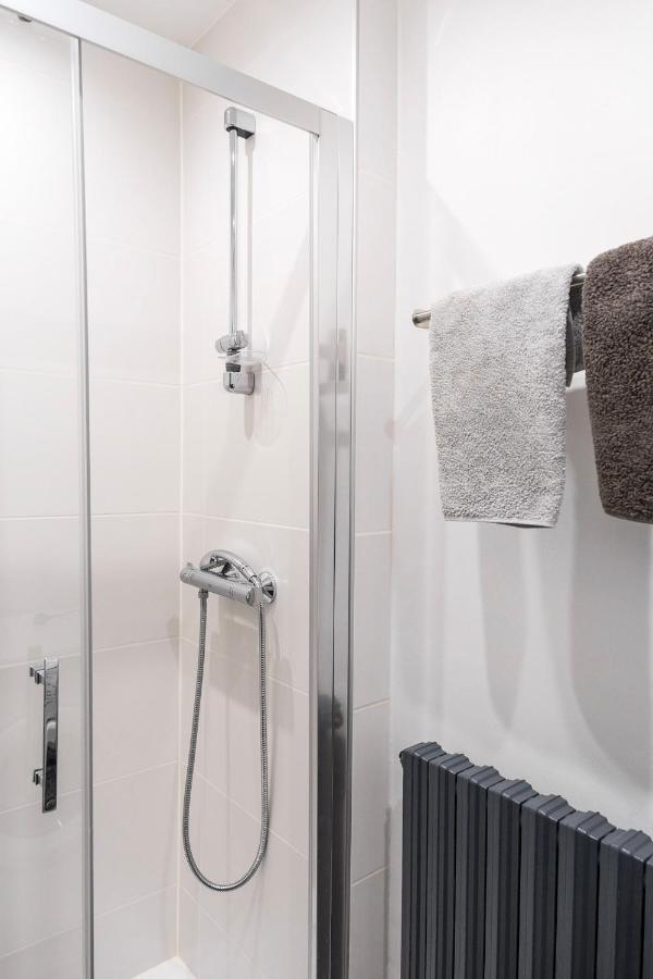 Studio Neuf, Charme De L'Ancien, Avec Balcon - 3 Etoiles, 4 Diamants Lejlighed Bagnères-de-Bigorre Eksteriør billede